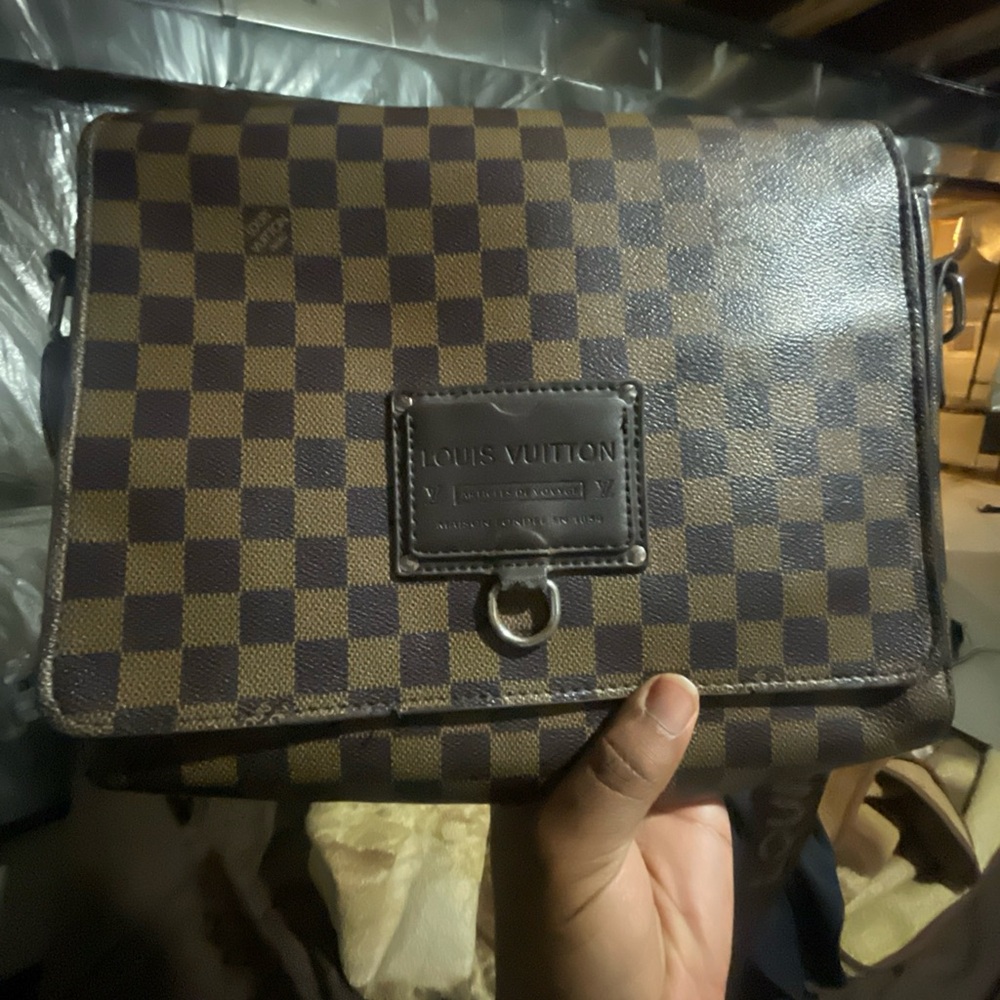 Louis Vuitton Damier Ebene Crossbody Bag